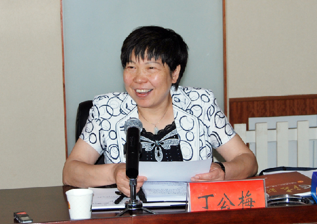 5月28日上午,洛阳中院党组副书记,副院长马保政,党组成员,副院长兼